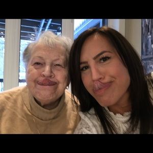 Meet your Posher, Melina